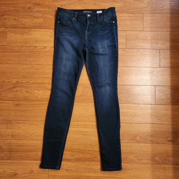 Level 99 Jeans - Picture 2 of 14